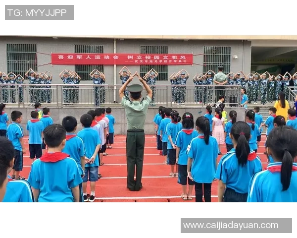 勤俭持家的足球明星如何用智慧与努力书写人生传奇