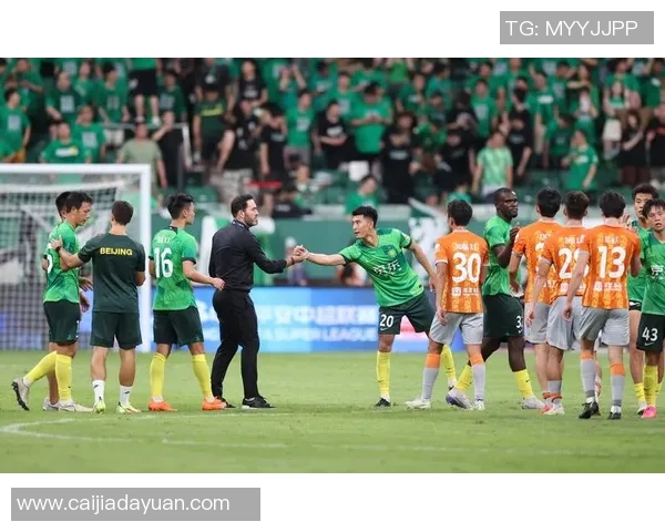 深圳篮球队在全国锦标赛积分榜上以77分稳居第一名，表现引人瞩目